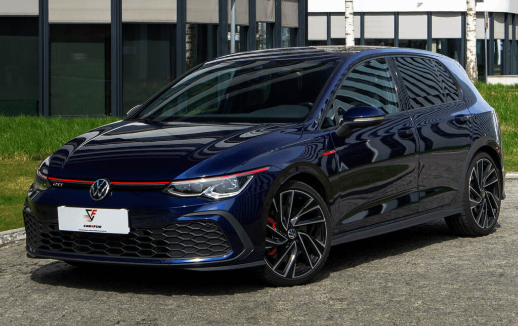 Wynajem Golf 8 GTI - Wypożyczalnia aut sportowych Warszawa - Car4Fun