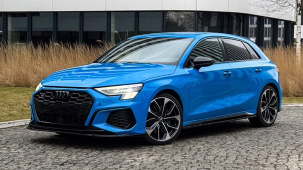 Wynajem Chevrolet Audi S3 - Wypożyczalnia samochodów sportowych premium / aut luksusowych - Warszawa Car4Fun