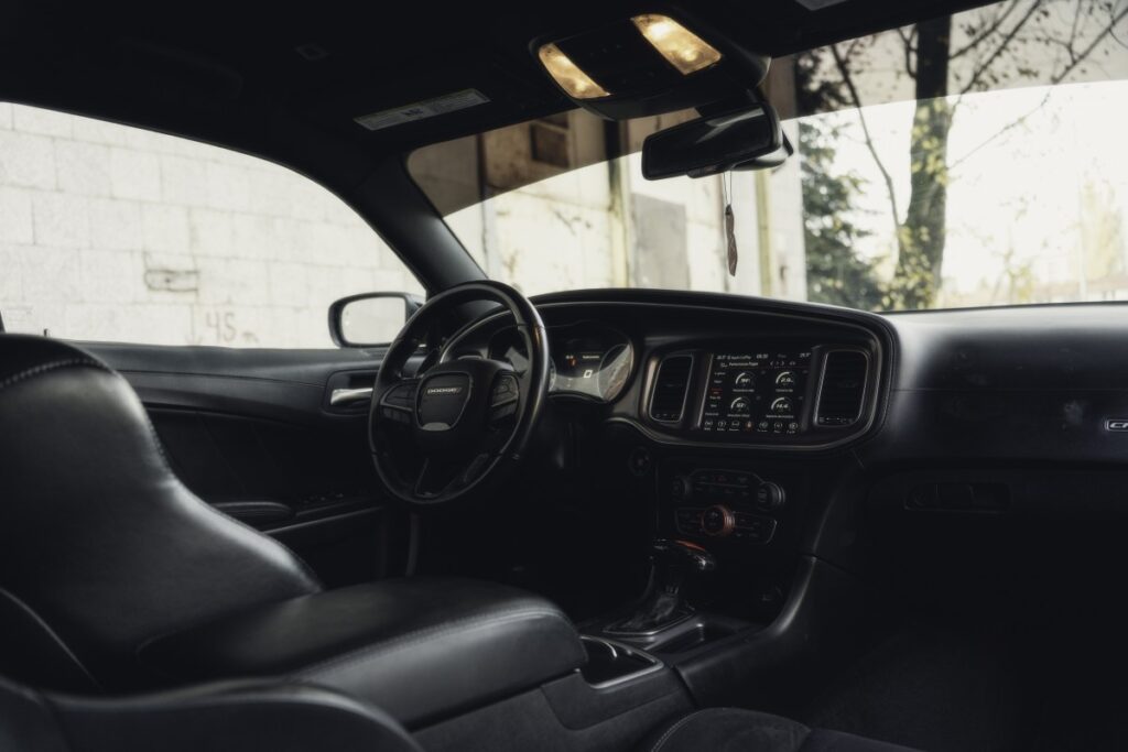 Wynajem Dodge Charger - Wypożyczalnia aut sportowych Warszawa - Car4Fun