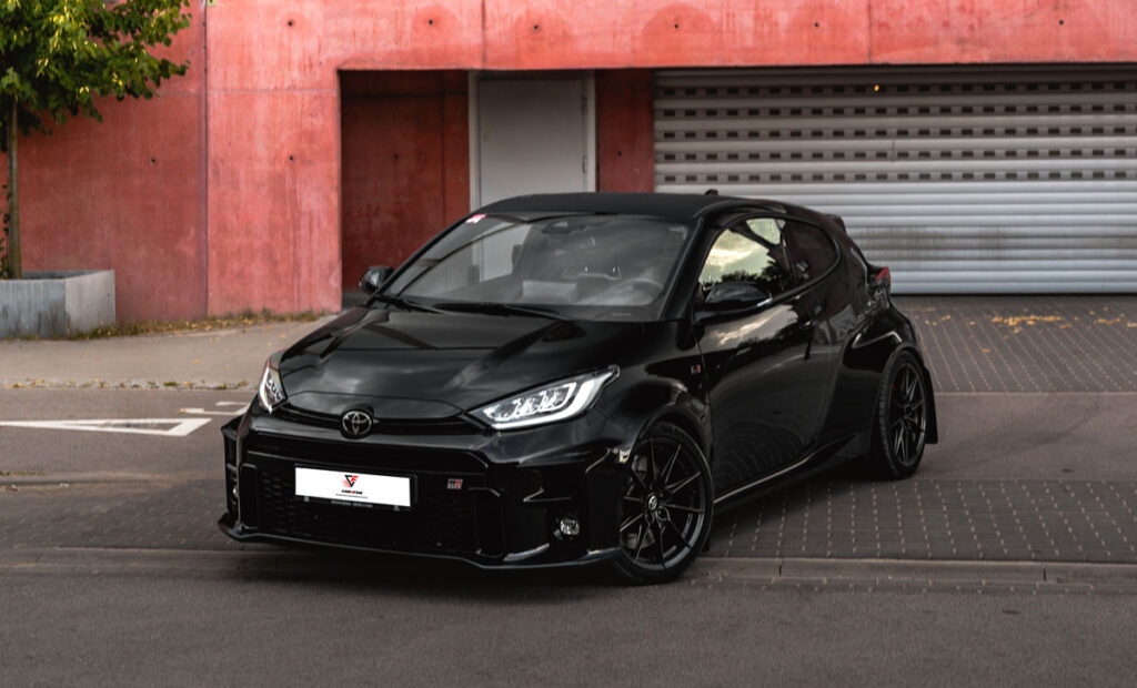 Wynajem Toyota GR Yaris - Wypożyczalnia aut sportowych Warszawa - Car4Fun