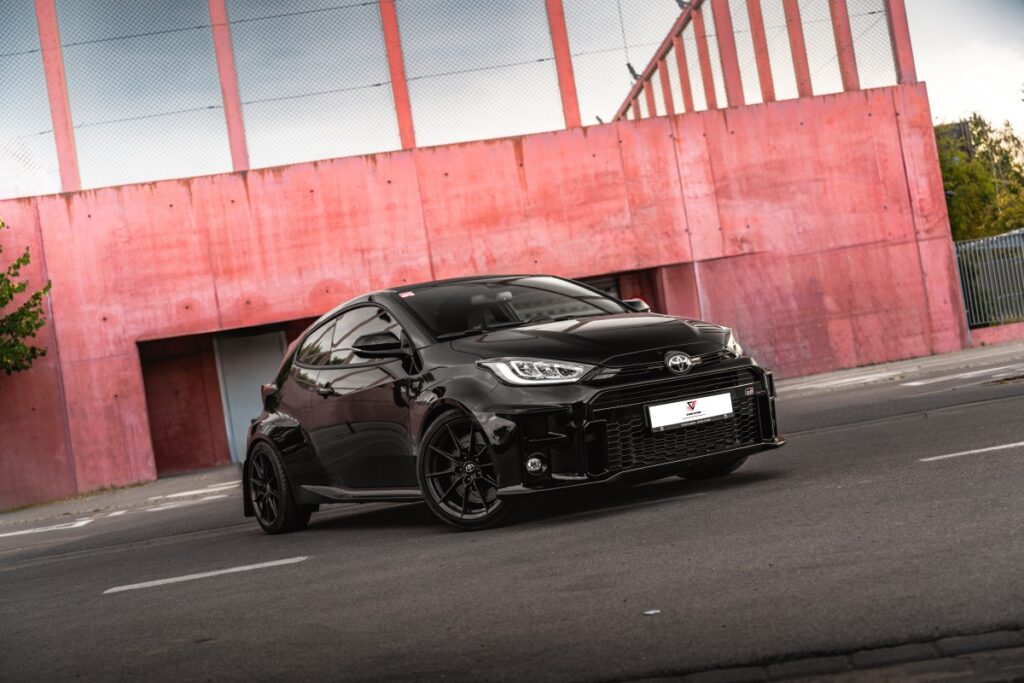 Wynajem Toyota GR Yaris - Wypożyczalnia aut sportowych Warszawa - Car4Fun