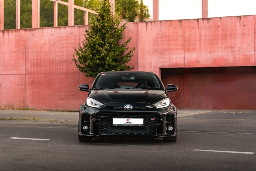 Wynajem Toyota GR Yaris - Wypożyczalnia aut sportowych Warszawa - Car4Fun
